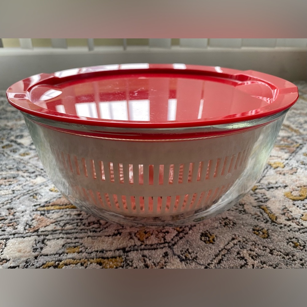 Iwaki Glass Salad / Mixing Bowl with Colander and Lid